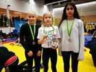 Ronja, Martta ja Marjaana väänsivät tolkusti Joulumaa-paineissa ja palkinnot jakoi itse joulupukki.